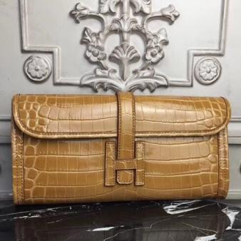 Hermes Jige Elan 29 Crocodile Clutch in Camarel Leather