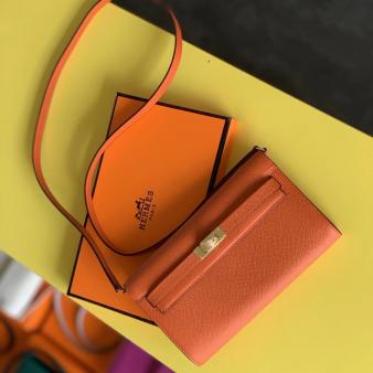 Hermes Kelly Classique To Go Wallet in Orange Epsom Calfskin