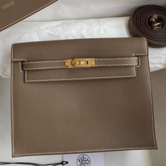 Hermes Kelly Danse II Bag in Taupe Evercolor Calfskin