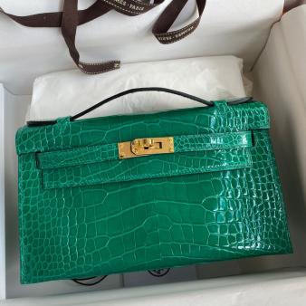 Hermes Kelly Pochette Handmade Bag in Shiny Alligator Leather Vert Emerald