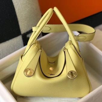 Hermes Lindy 26cm Bag in Clemence Leather Jaune Poussin GHW