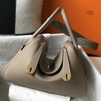 Hermes Lindy 30cm Bag in Clemence Leather Gris Tourterelle GHW