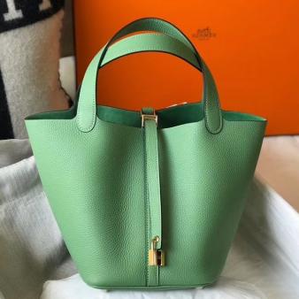 Vert Criquet Clemence Leather Hermes Picotin Lock 22 Bag