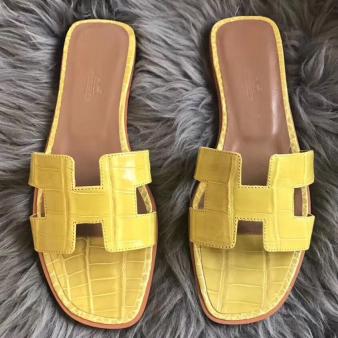 Yellow Shiny Niloticus Crocodile Hermes Oran Sandals